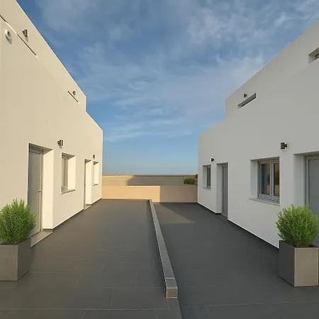 Tinamar Selections 4* Perivolos (Santorini)