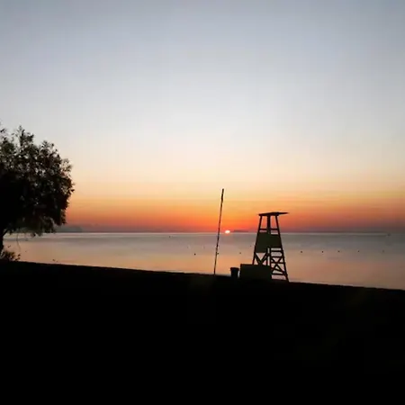 Tinamar Selections 4* Perivolos (Santorini)