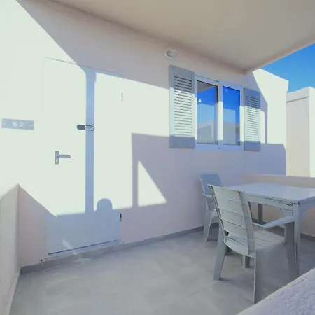 Tinamar Selections Perivolos (Santorini)