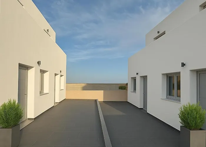 Tinamar Selections 4* Perivolos (Santorini)